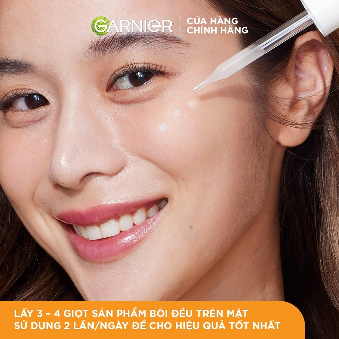 Tinh Chất Garnier Tăng Cường Sáng Da Mờ Thâm 30ml Bright Complete 30x Vitamin C Booster Serum