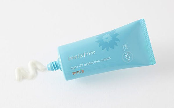 khả năng thẩm thấu của kem chống nắng Innisfree Aqua Water Drop