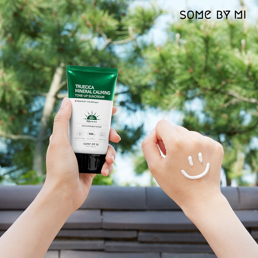 kem chống nắng cho da dầu mụn some by mi